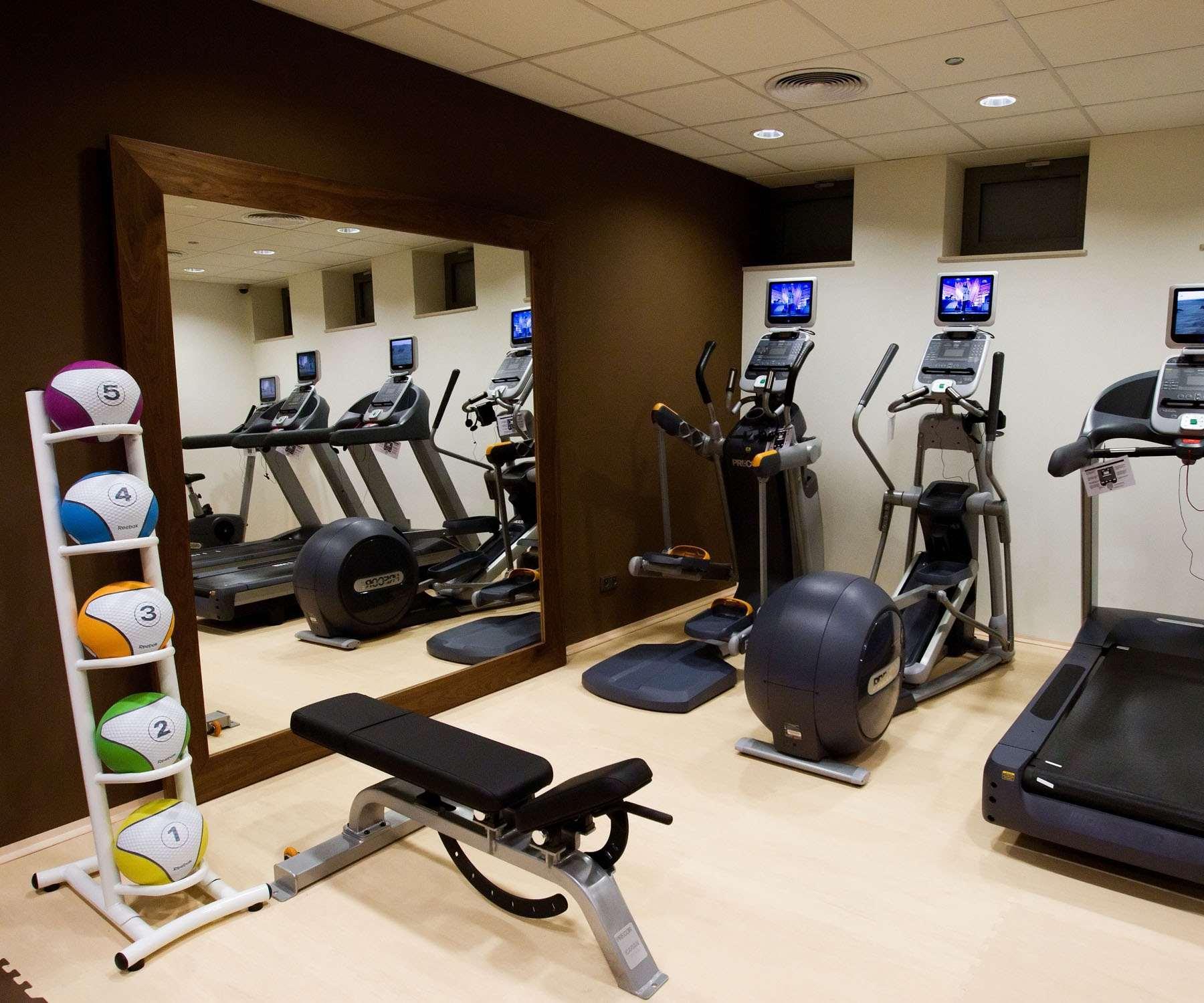 Hilton Garden Hotel 4*
